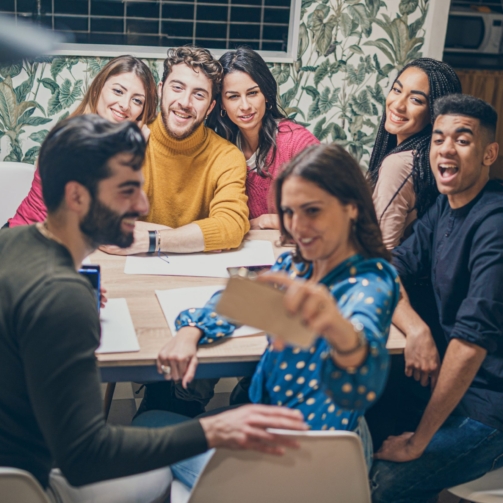 weekend-selfies-indoors-2023-11-27-05-05-40-utc-scaled