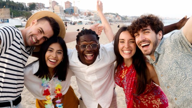 Join the most elite English language class for international students and conquer the world with your newfound communication skills! 🌏💬 #BestOfTheBest #LanguageGoal